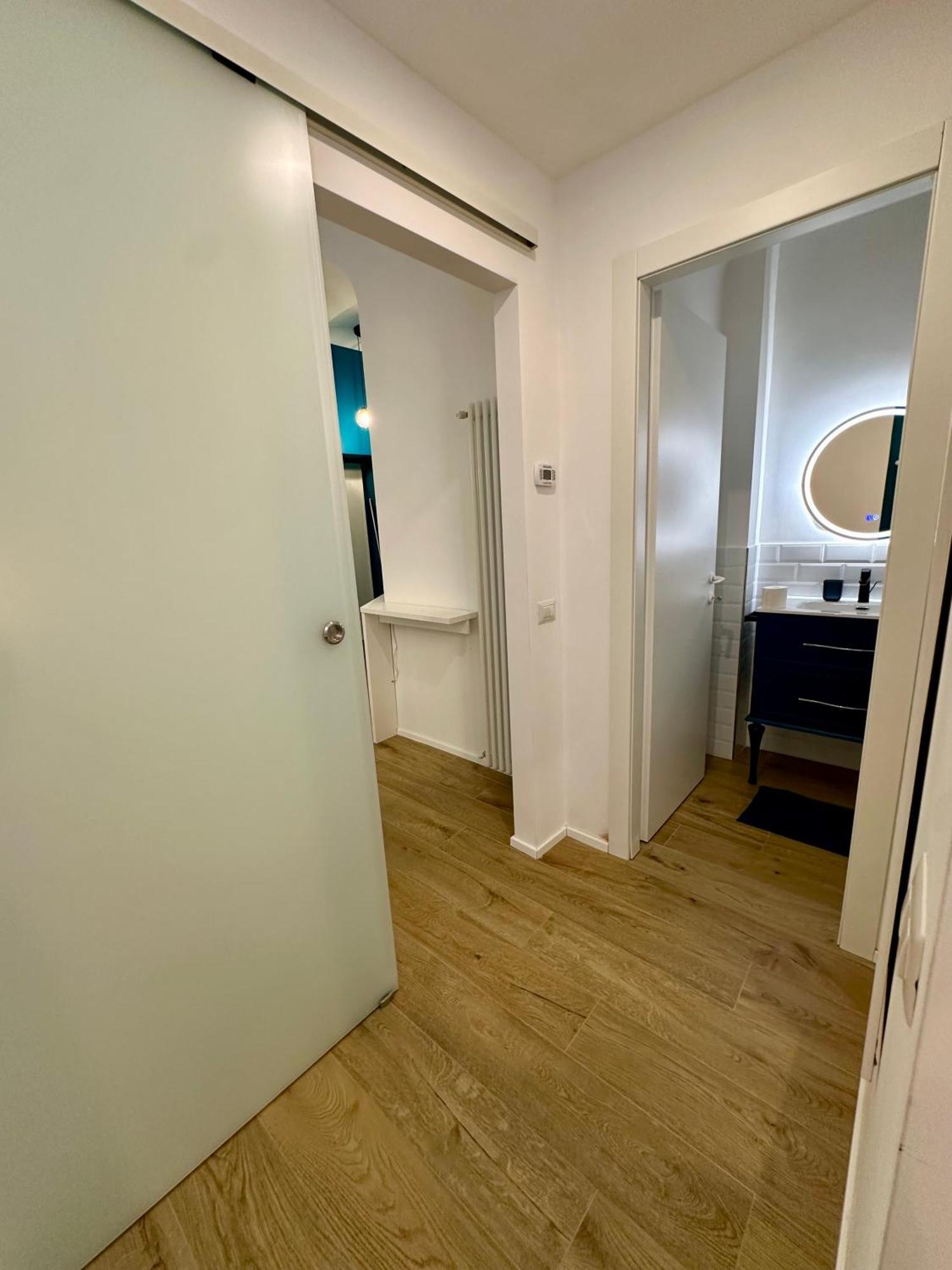Lr Deluxe Apartments - Porta Venezia - Bilocale Con Giardino Privato Milan Exterior photo